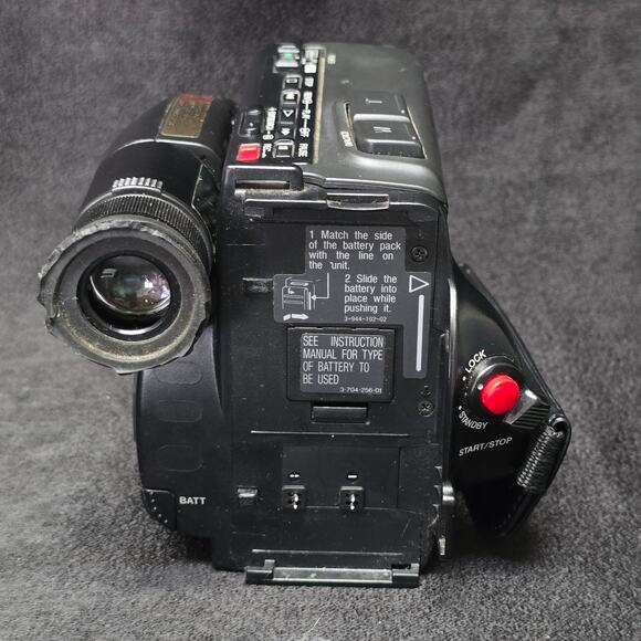 SONY Video Camera Recorder CCD-TRV91 Camcorder Charger Batteries & Videotape - Picture 5 of 16